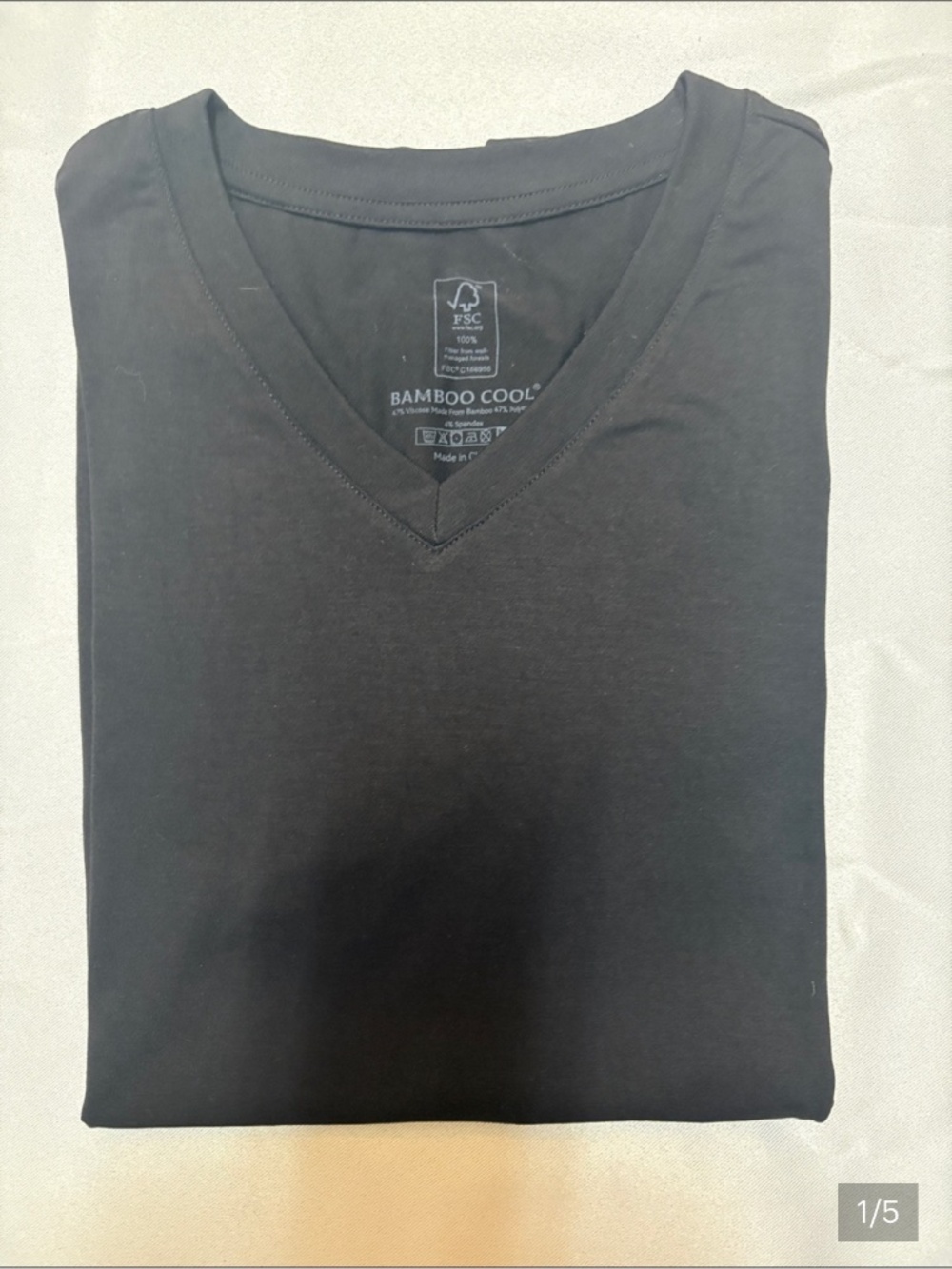 BAMBOO CoolClassic Black V-Neck Men's Shirt Size M NWOT